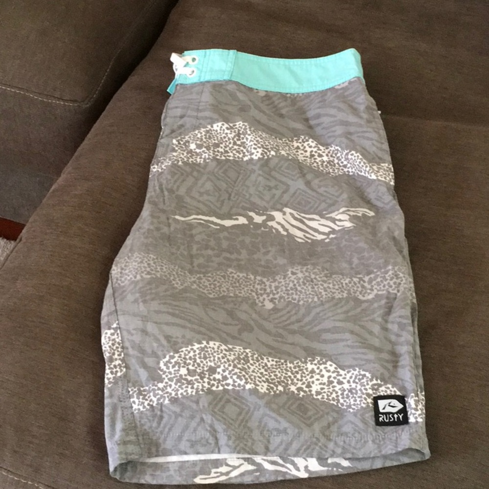 Men’s swim trunks